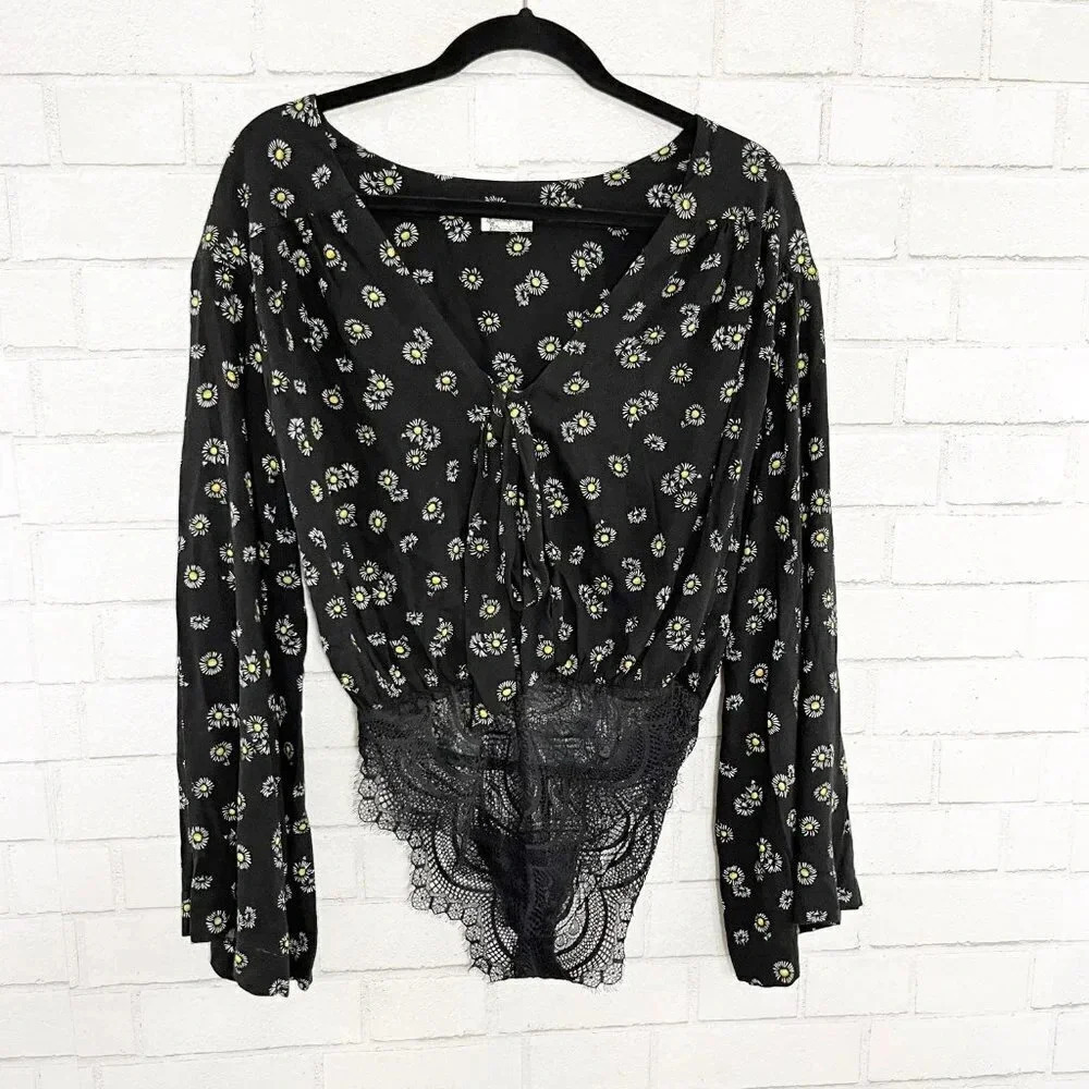 Free People Intimately Black Floral Daisy Bell Sleeve Bodysuit Size XS
